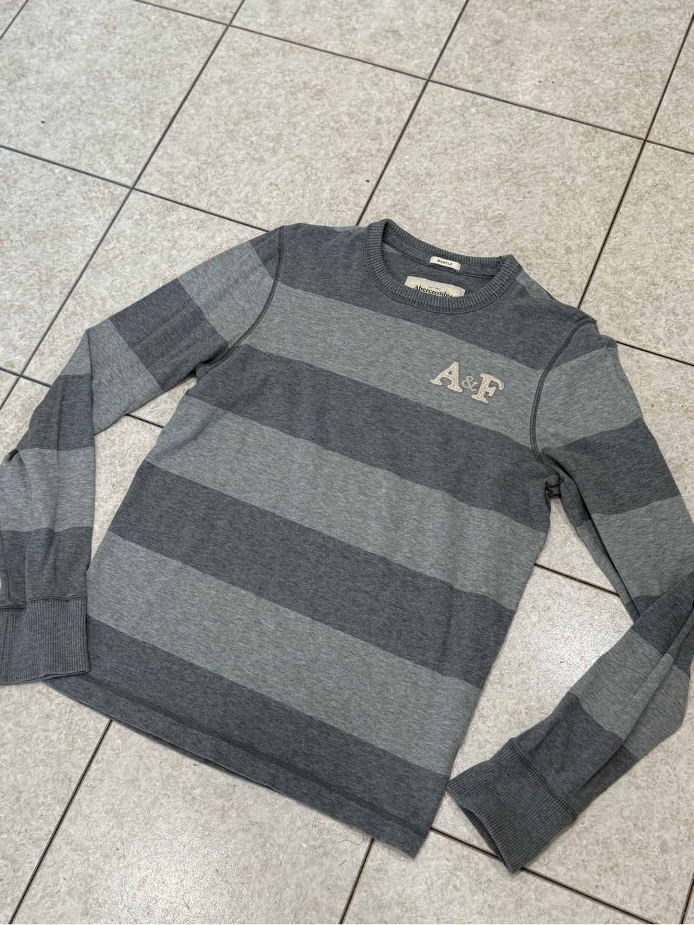 Abercrombie & Fitch Long Sleeve